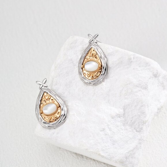 ✨ Artisan Original Design Two-Tone Mother of Pearl Teardrop Earrings - Picture 7 of 10